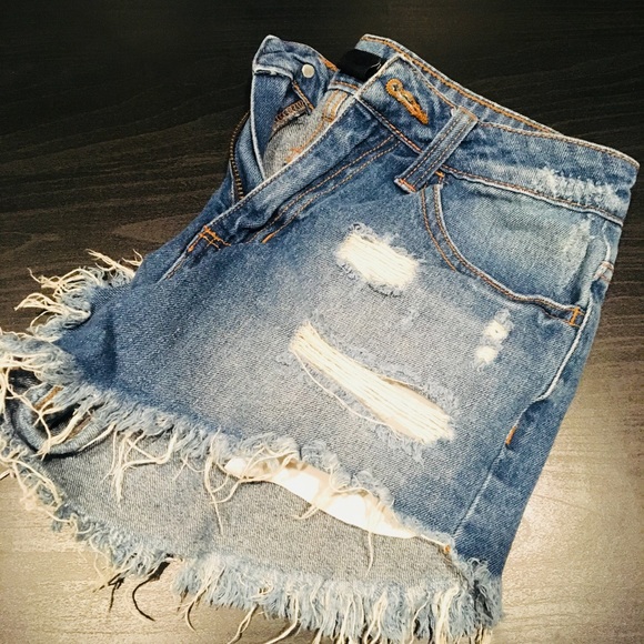 Forever 21 Pants - High waisted shorts